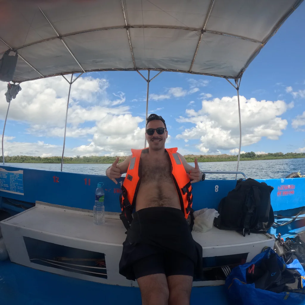 Guest on the speedboat heading out for boat diving in Havelock